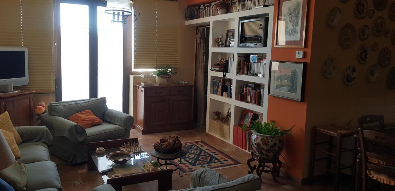 La Casa Di Enza Apartment *